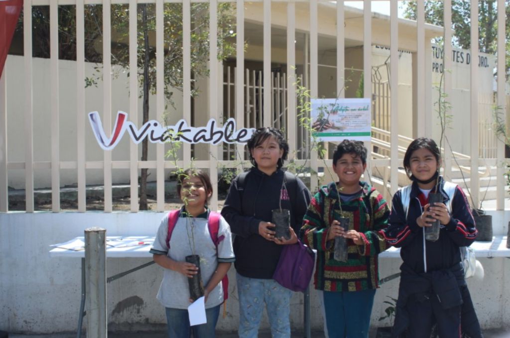 Viakable inició la actividad “Adopta un árbol” en instituciones educativas cercanas a nuestra comunidad.