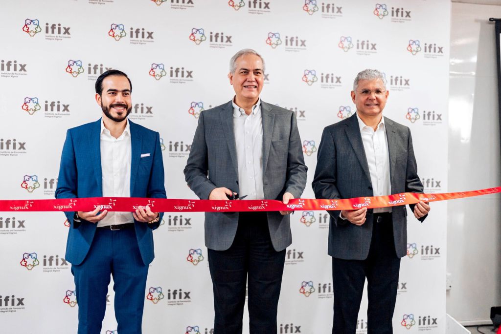 Inauguramos el Centro de Orientación Laboral Xignux y el Centro de Bienestar Emocional.